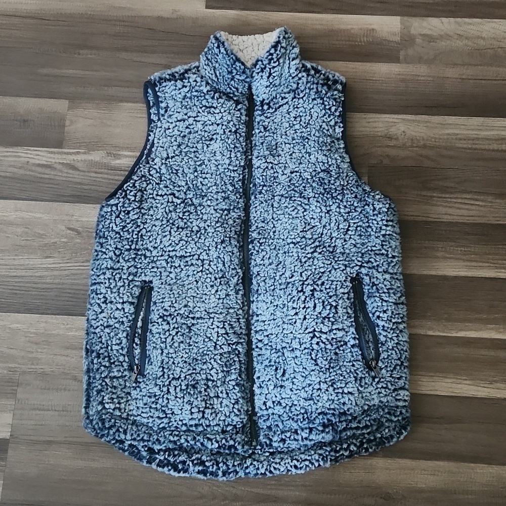 MI Ami Blue Sherpa Vest Size Small NWT